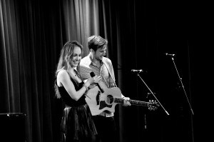 Lara Johnston and Rob Nagelhout perform at the GRAMMY Museum as part of the USC Thornton Popular Music Songwriter Showcase (Photo: Kylie Nicholson)
