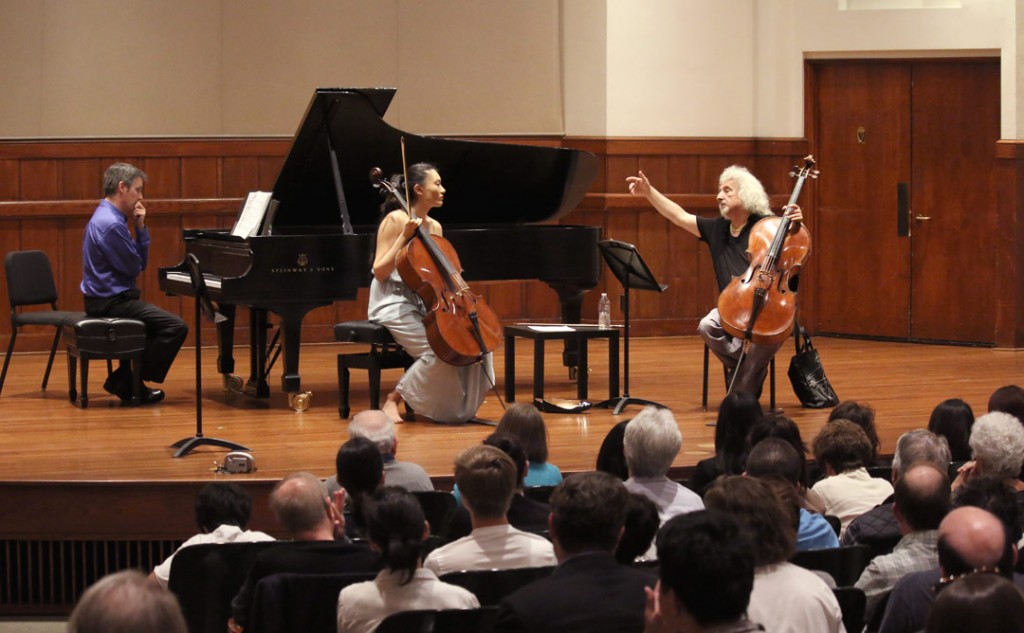 On May 18, Latvian-born Israeli cellist Mischa Maisky led a master class at USC’s Alfred Newman Recital Hall. (Photo by Daniel Anderson/USC)