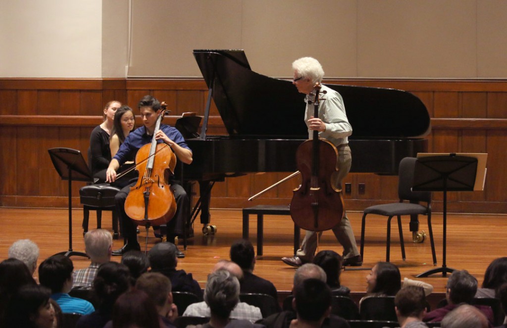 Acclaimed American cellist Ronald Leonard, former holder of the Piatigorsky Endowed Chair in Violoncello at USC, held a master class on May 18. (Photo by Daniel Anderson/USC)