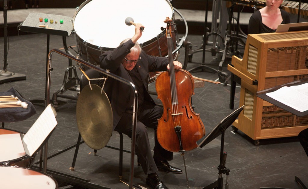 On May 19, cellist David Geringas performed Sofia Gubaidulina’s “Canticle of the Sun” with the USC Thornton Chamber Singers, under conductor Uriel Segal at USC’s Bovard Auditorium. (Photo by Dario Griffin/USC)