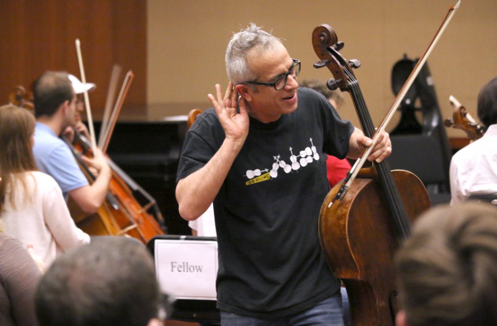 Italian cellist Giovanni Sollima led an energetic workshop in musical improvisation for student Fellows of the Piatigorsky International Cello Festival on May 19 at USC’s Schoenfeld Symphonic Hall. (Photo by Daniel Anderson/USC)
