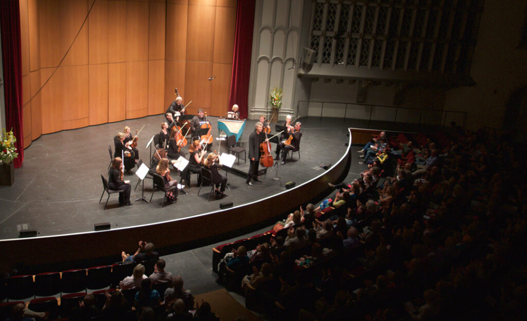 On May 21st, cellist Thomas Demenga led the Los Angeles Chamber Orchestra in Boccherini’s Concerto in G major, G. 480, at USC’s Bovard Auditorium. (Photo by Dario Griffin/USC)