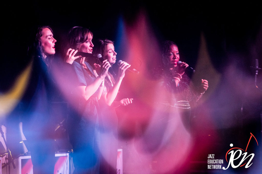 Sara Gazarek performs with vocal group Säje