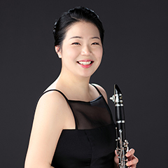 Cecilia Kang with clarinet