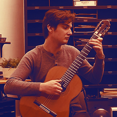 Photo of classical guitarist