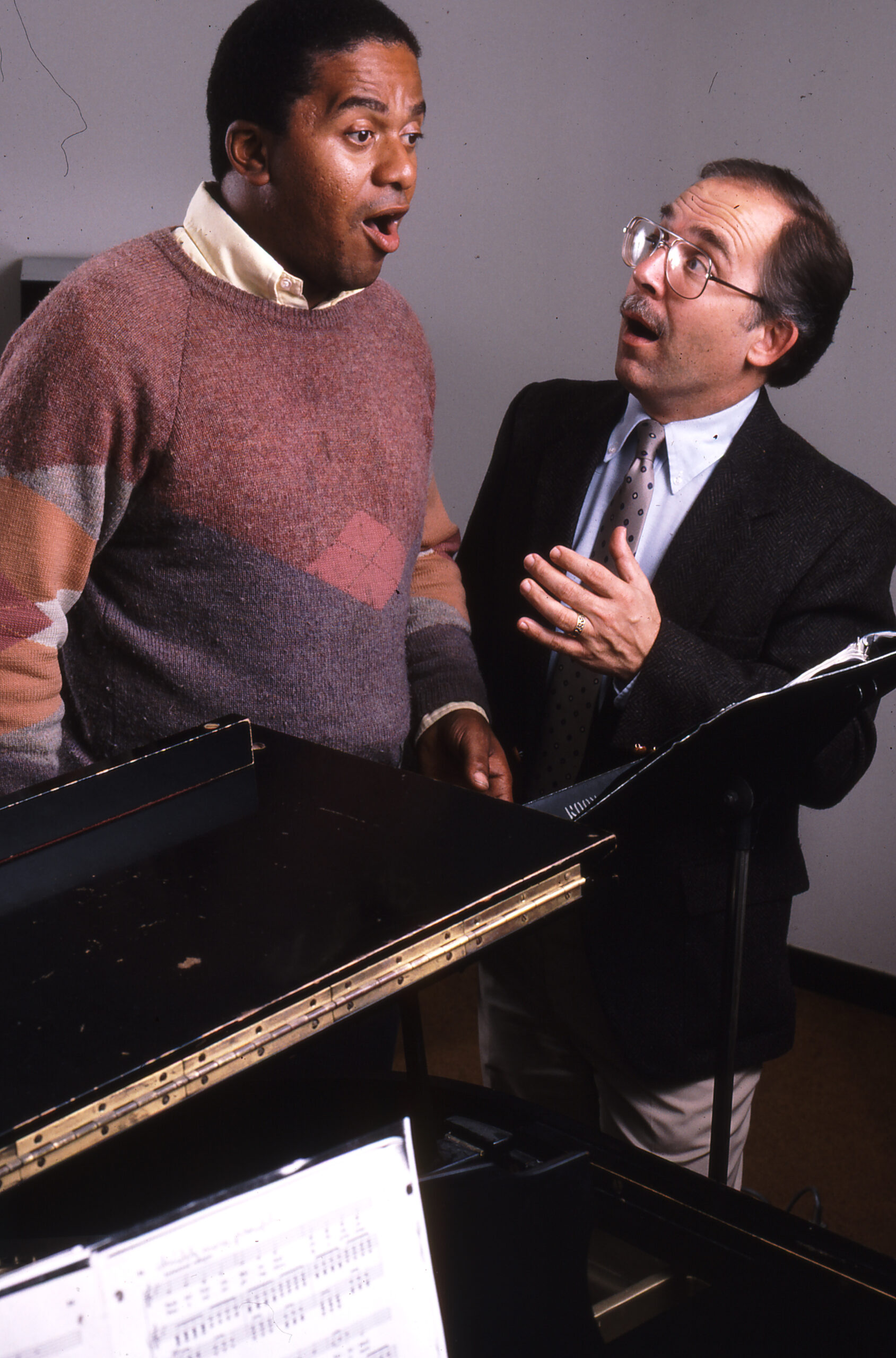 1986: Michael Sells conducts a singing lesson with a student.