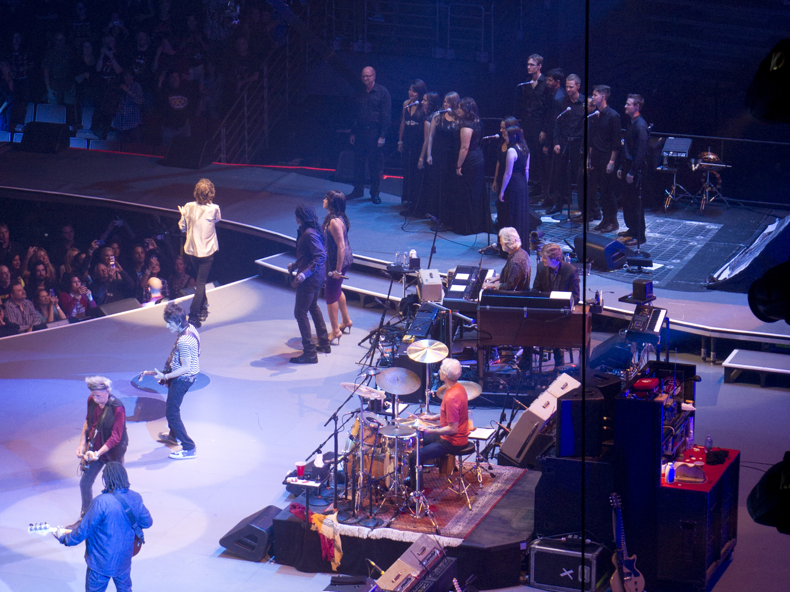 2013: The USC Thornton Chamber Singers, under the direction of faculty member Jo-Michael Scheibe, perform with The Rolling Stones.