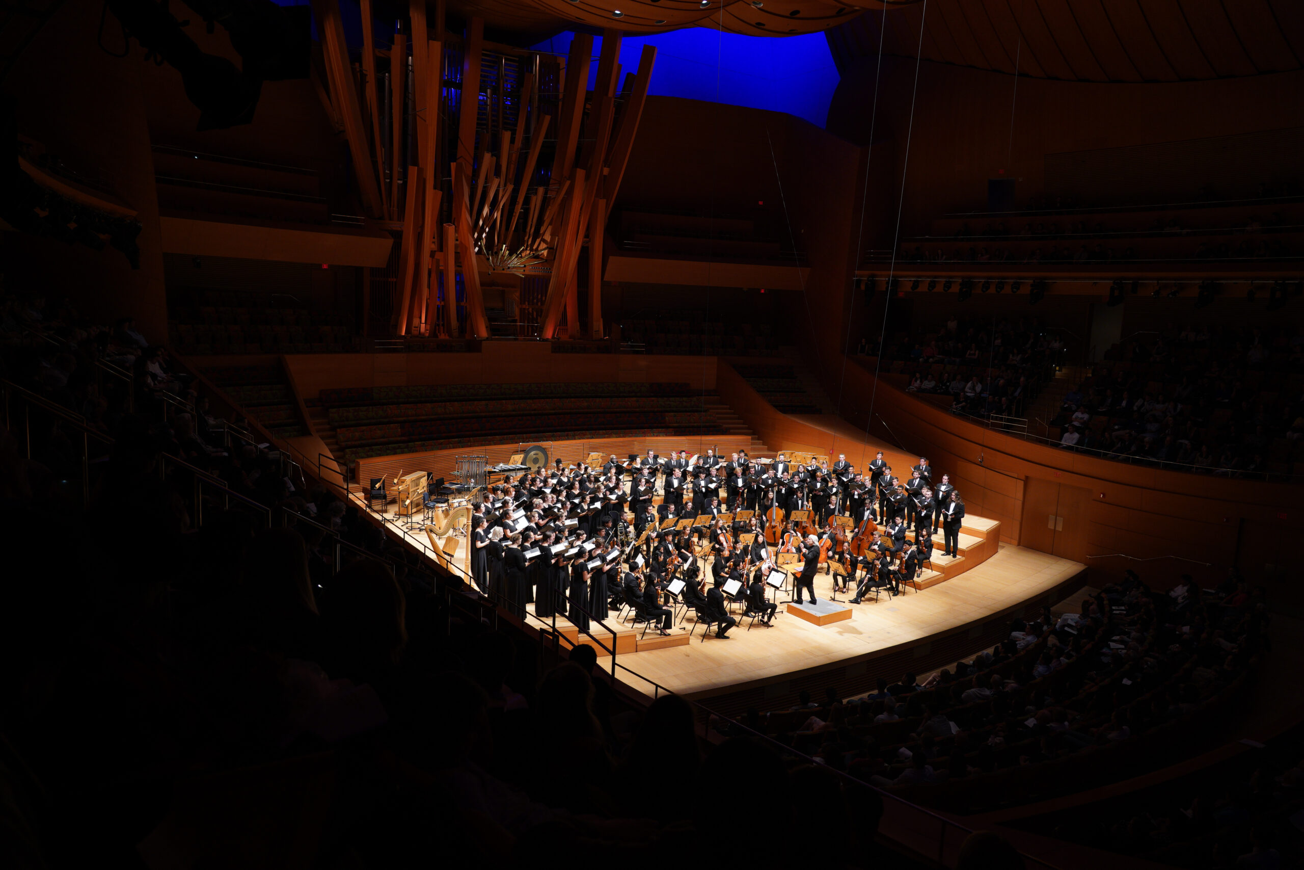2019: Carl St.Clair, artistic leader and principal conductor of the USC Thornton orchestras, leads the USC Thornton Symphony in a performance at Walt Disney Concert Hall featuring Beethoven’s 5th Symphony as well as two works by Thornton composers, Frank Ticheli’s celebrated 